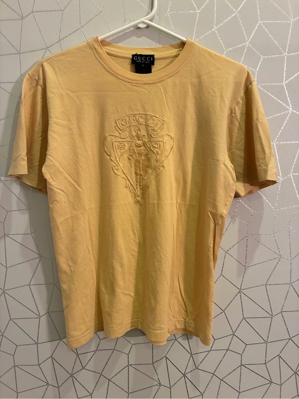 Gucci 90s iconic Yellow T-shirt Embroidered Crest VTG SZ SMALL
